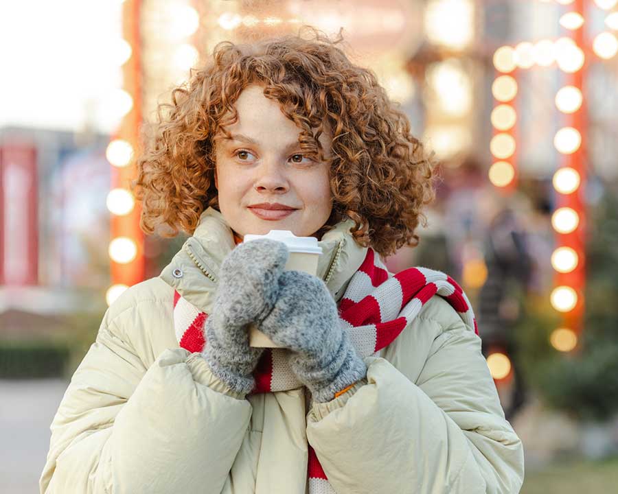 woman drinking cocoa